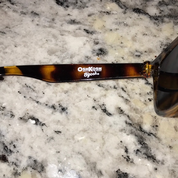 Osh Kosh B’gosh kids tortoise shell Sunglasses EUC - Picture 2 of 4